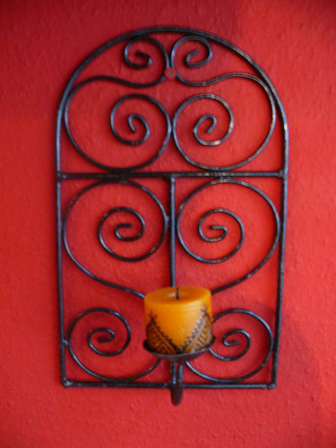 Kerzenhalter aus Schmiedeisen für die Wand